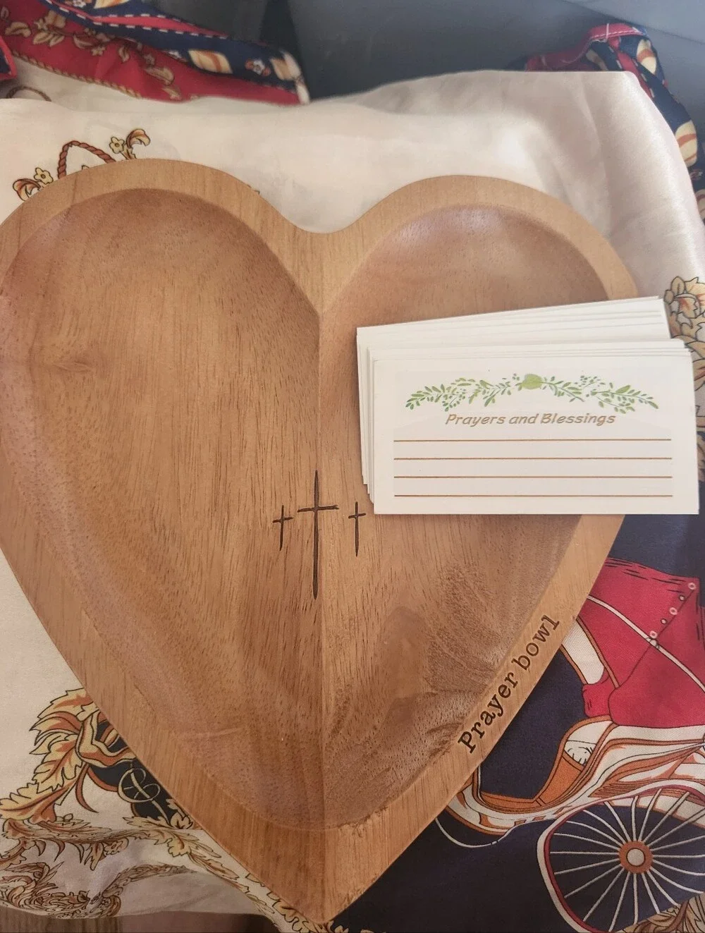 PRAYER BOWL Wooden Heart Shape Beautiful Detail Cards Brand New